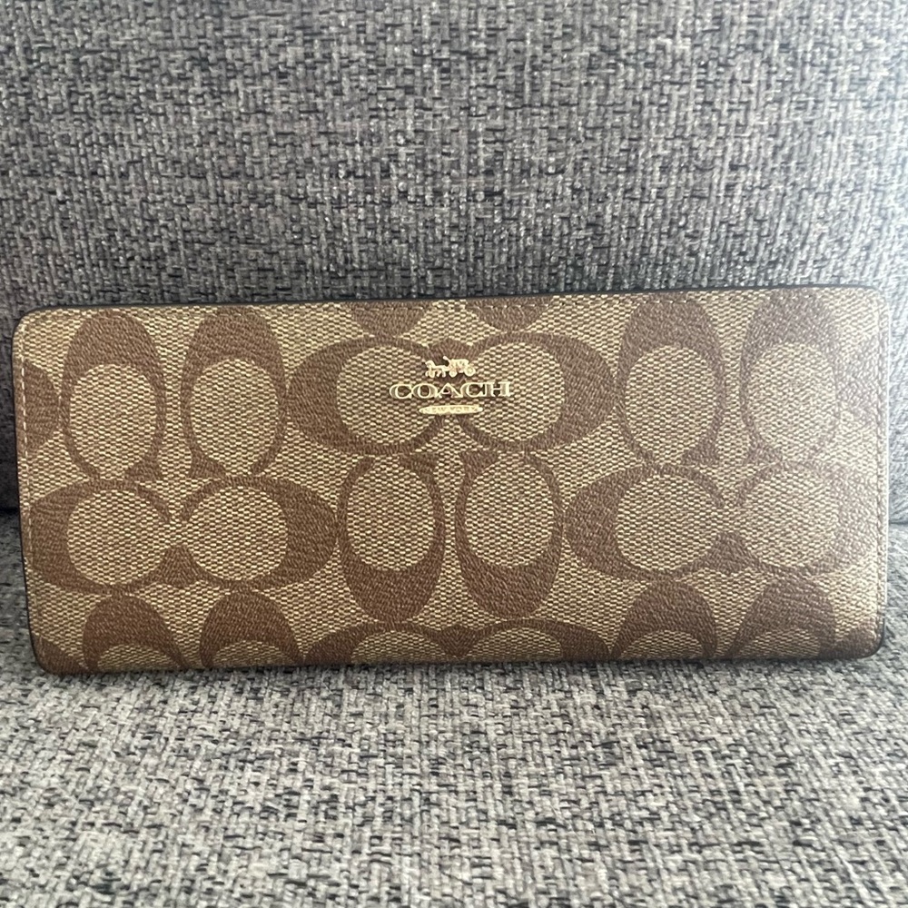 Coach Slim Wallet In Signature Canvas